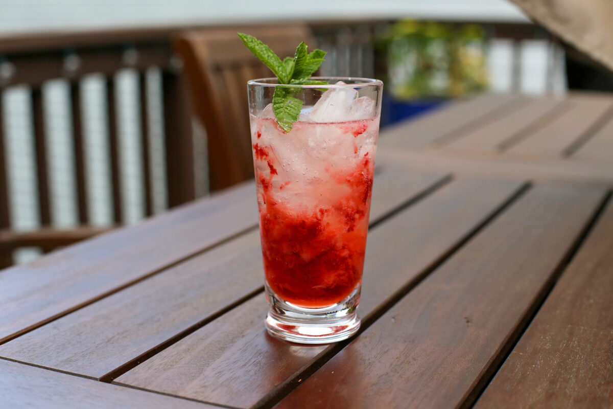 Strawberry mint pregnancy mocktail